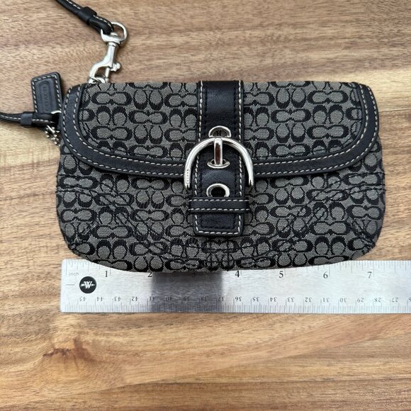 Coach Vintage Soho Flap Wristlet Wallet - Picture 10 of 12